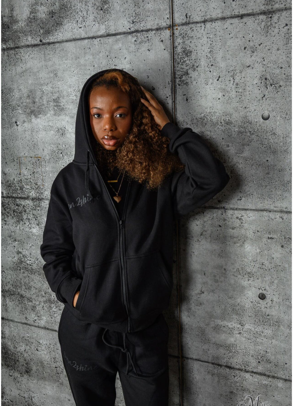Born2shine Hoodie (Onyx Black)